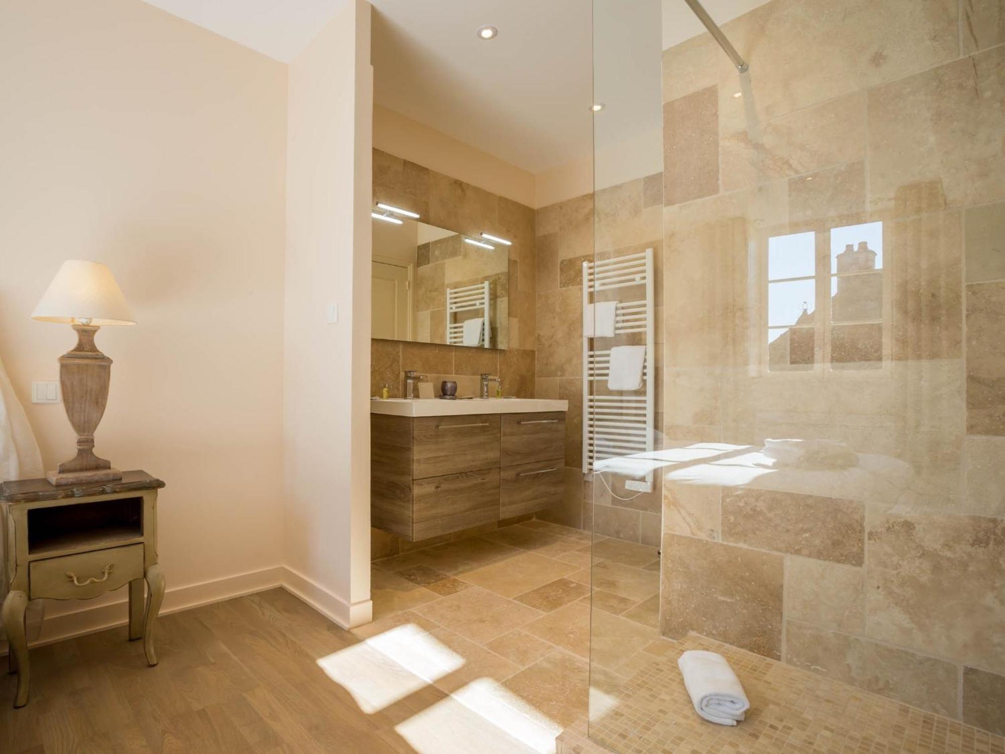 Le Cara - 4 Appartements Calmes Et Chics Au Coeur De Beaune Beaune  Zimmer foto