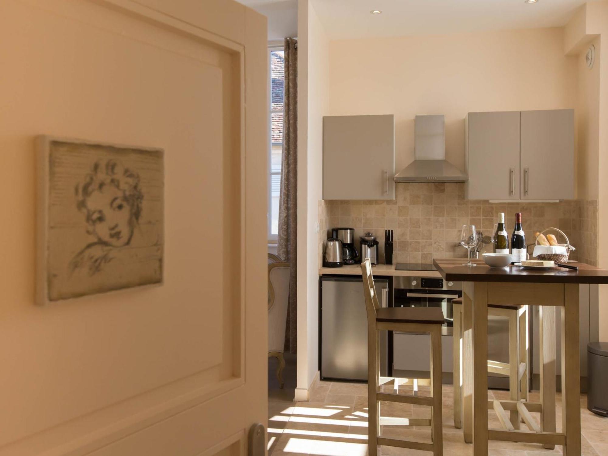 Le Cara - 4 Appartements Calmes Et Chics Au Coeur De Beaune Beaune  Zimmer foto