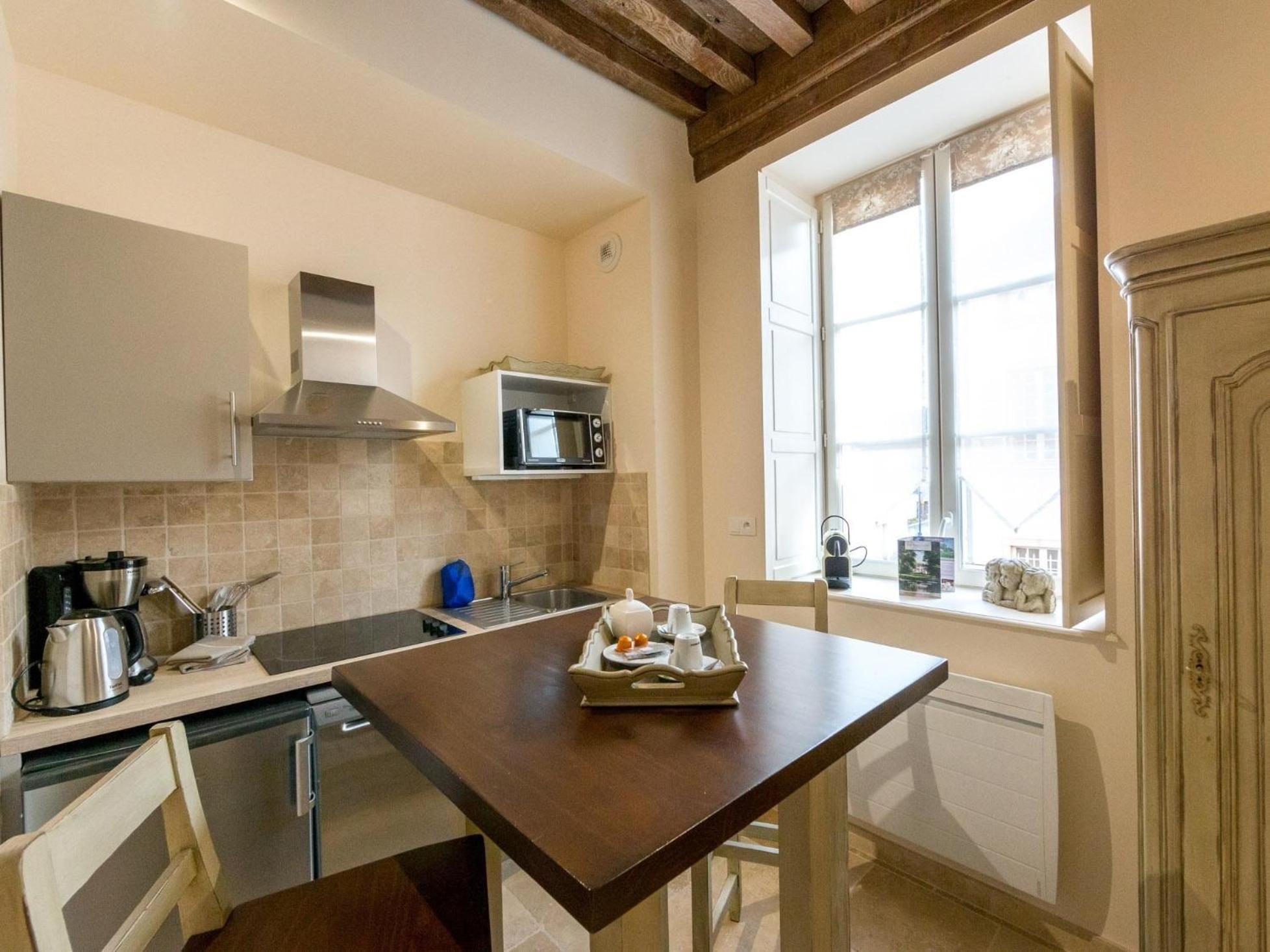 Le Cara - 4 Appartements Calmes Et Chics Au Coeur De Beaune Beaune  Zimmer foto